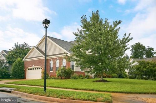 13392 Fieldstone Way, Gainesville, VA 20155-6618