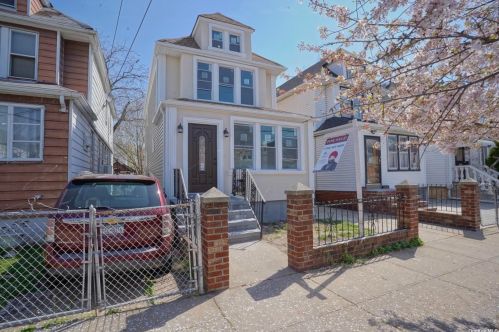 111-33 130th St, Jamaica, NY 11420-2812