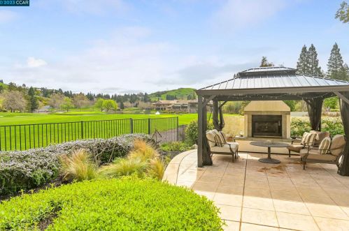 3143 Deer Meadow Dr, Danville, CA 94506-2131