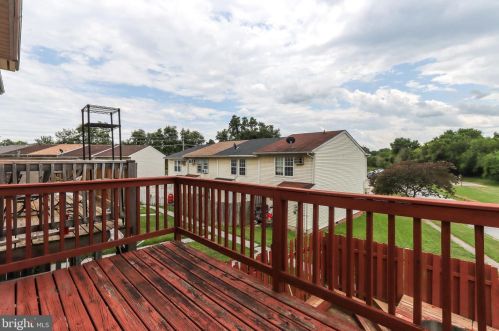 14 Mallard Ct, Charles Town WV  25414-5803 exterior