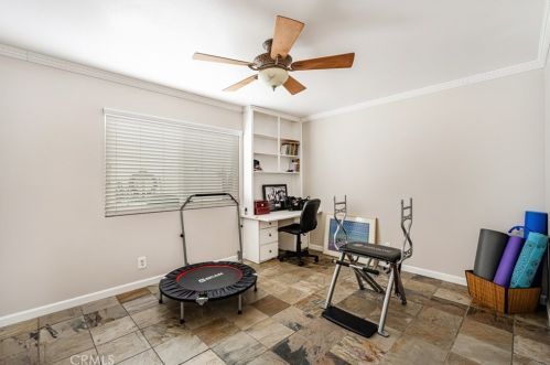 6421 Calle Del Norte, Anaheim CA  92807-4203 exterior