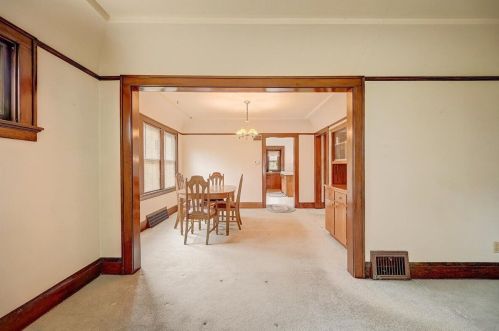 239 60, Milwaukee WI 53219-2131 exterior