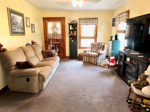 255 Blackhawk Rd, Beaver Falls PA  15010-1465 exterior