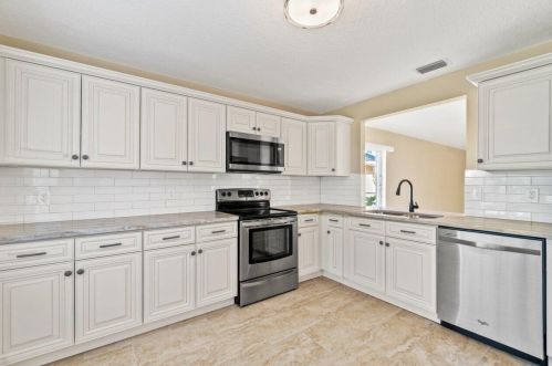 333 13th Ave, Boynton Beach, FL 33435-3128