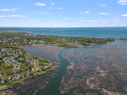 259 Housatonic Dr, Milford CT  06460-4935 exterior