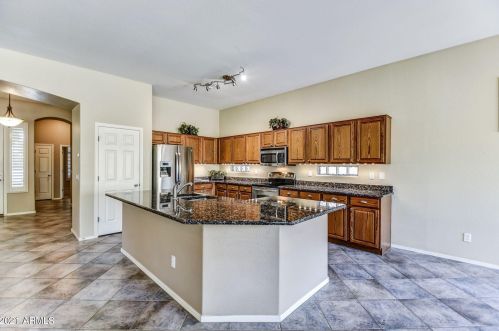 4094 Reins Rd, Gilbert, AZ 85297-9502