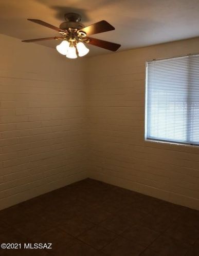 4015 Lazy Palm Dr, Tucson AZ 85730-3816 exterior