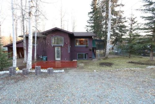 23026 Homestead Rd, Chugiak, AK 99567-5648