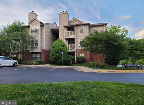 1712 Abercromby Ct, Herndon VA  20190-3590 exterior