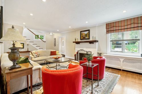 525 Glen Arden Dr, Pittsburgh, PA 15208-2808