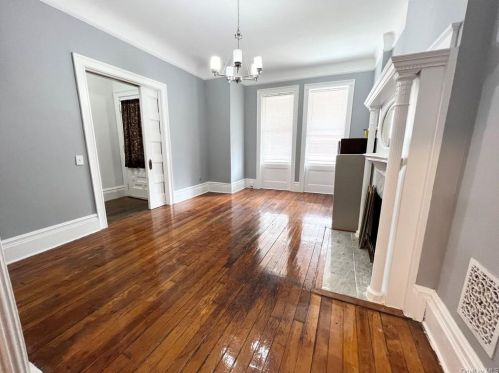 205 Prospect Ave, Mount Vernon NY  10550-2347 exterior