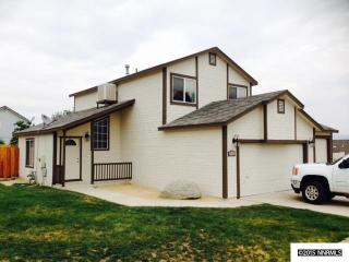 30 Grady Ln, Sparks, NV 89436-9083