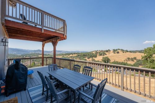 380 Tehuacan Rd, Ukiah CA  exterior