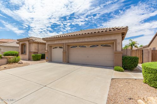 713 Raven Dr, Chandler, AZ 85286-4482