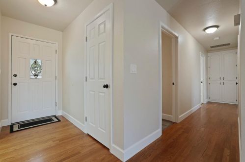 613 Mayflower St, Modesto CA  95356-1411 exterior