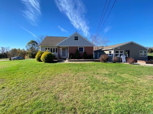 34 Drabik Rd, East Lyme CT  06333-1213 exterior