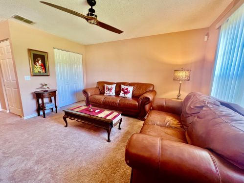 1142 Floresta Dr, Fort Pierce FL  34983-2758 exterior