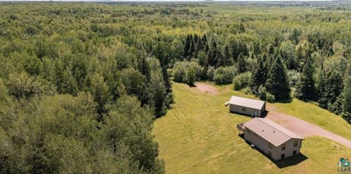 5260 Samuelson Rd, Duluth MN 55811-9789 exterior