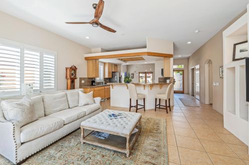 54560 Avenida Madero, La Quinta CA  92253-3725 exterior