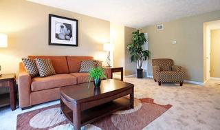 12418 Burt Plz, Omaha NE  68154-4213 exterior