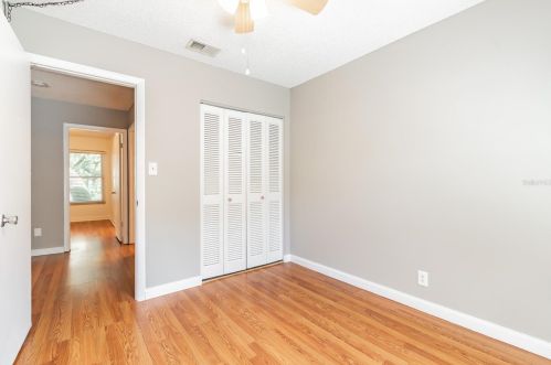 14677 Pine Glen Cir, Lutz FL  33559-3289 exterior