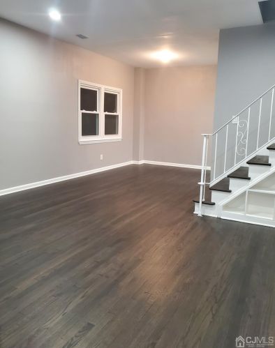 74 Glenwood Ter, Perth Amboy NJ  08863-1339 exterior