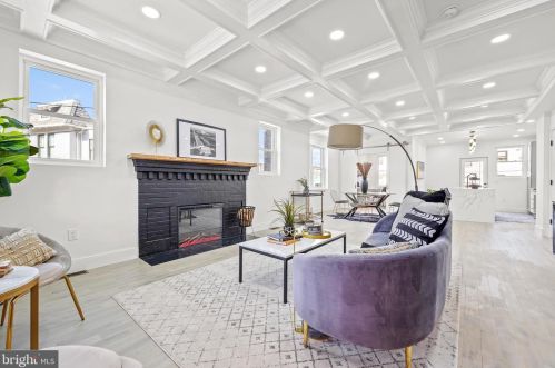 249 Missouri Ave, Washington, DC 20011-5218