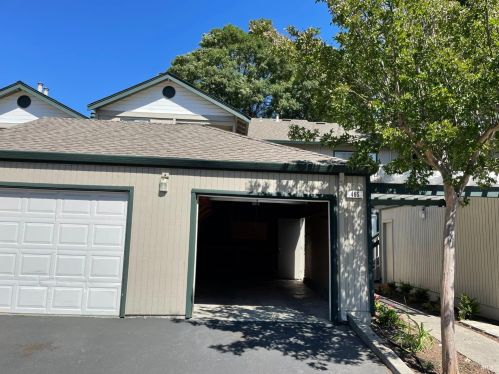 466 Lancaster Ln, West Pittsburg, CA 94565-3280