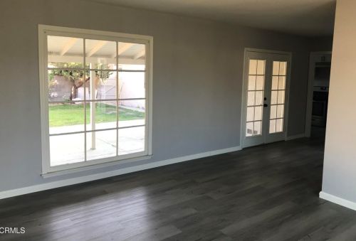 1302 Palm Dr, Oxnard, CA 93030-4836