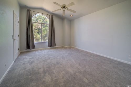 273 Sparrow St, Vacaville CA  95687-7223 exterior