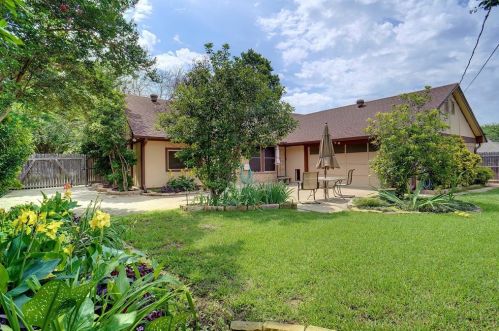 5612 Guadalajara Dr, Fort Worth, TX 76180-6556
