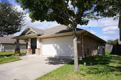 1420 Stone Rim Loop, Creedmoor, TX 78610-5833