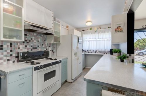 4718 Tonopah Ave, San Diego, CA 92110-3707
