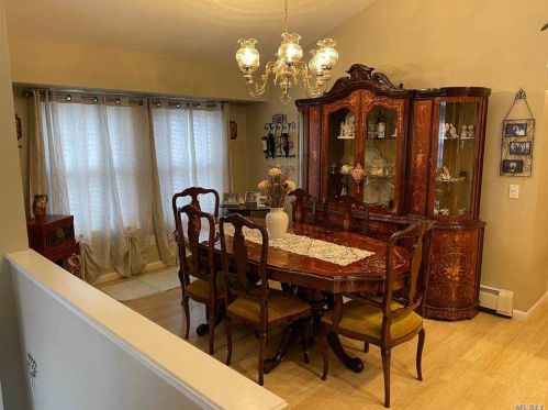 6 Jamie St, Panamoka NY  11961-3120 exterior