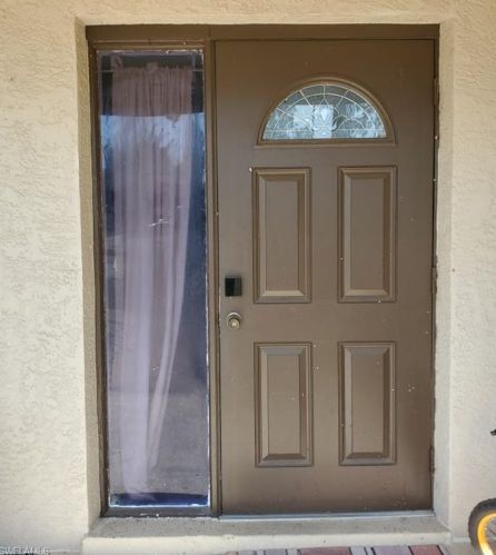 323 Robert Ave, Lehigh Acres, FL 33936-1623