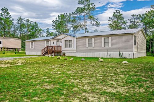 1102 Girl Scout Rd, Defuniak Springs, FL 32433-6848