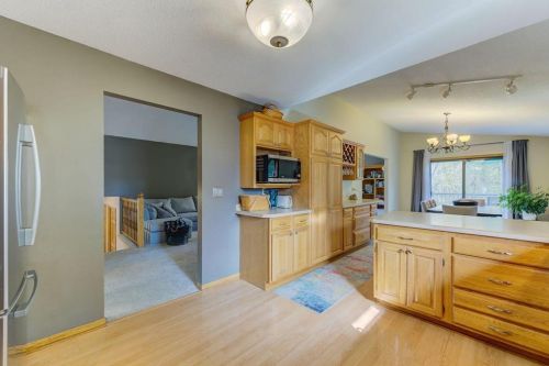 1116 Grandview Dr, Hudson WI  54016-1472 exterior