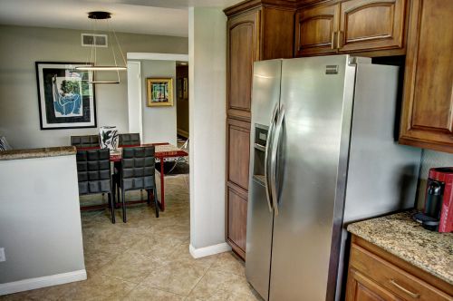 19 Leon Way, Rancho Mirage CA  92270-4736 exterior