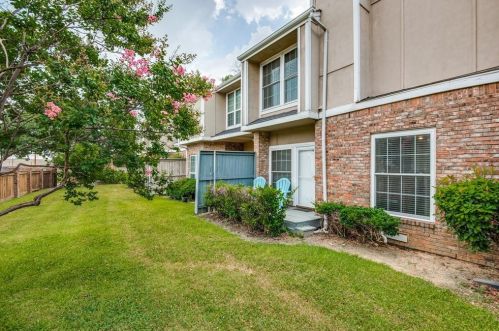 2409 Northlake Ct, Irving TX 75038-5644 exterior