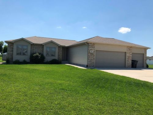 110 Christopher Cir, South Platte, NE 68832-9819