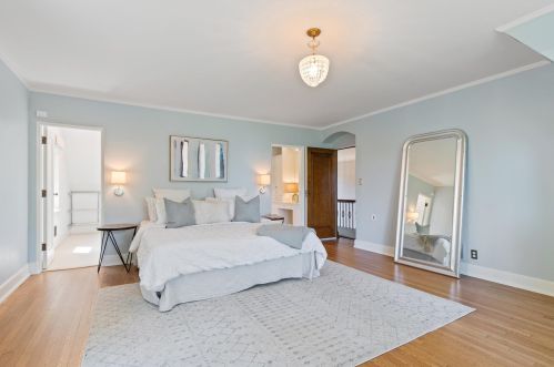 4108 Lk Dr, Milwaukee WI 53211-1719 exterior