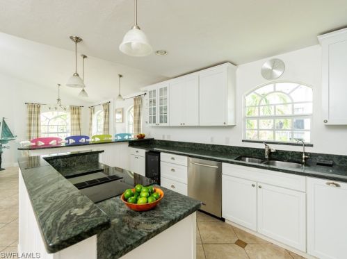 1015 Sand Castle Rd, Sanibel FL  33957-3614 exterior