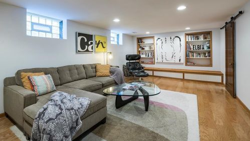 2247 Mckinley St, Minneapolis MN 55418-4009 exterior