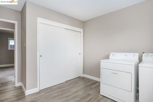 214 Ruby St, Oakley CA  94561-2197 exterior