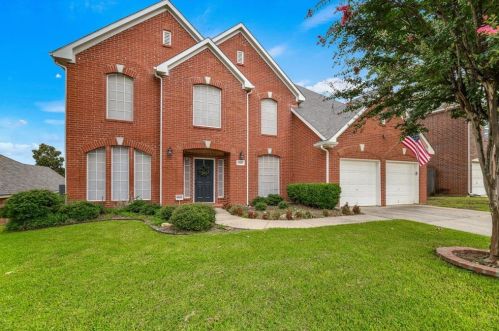 3808 Cherokee Dr, Bedford TX  76021-3109 exterior