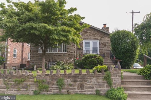 1245 Englewood St, Philadelphia, PA 19111-4221