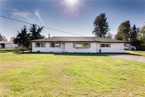11902 32nd St, Puyallup, WA 98372-2046
