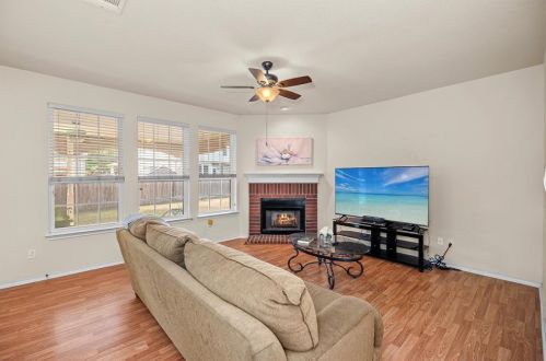 149 Pne Cv, Uhland TX  78640-5842 exterior