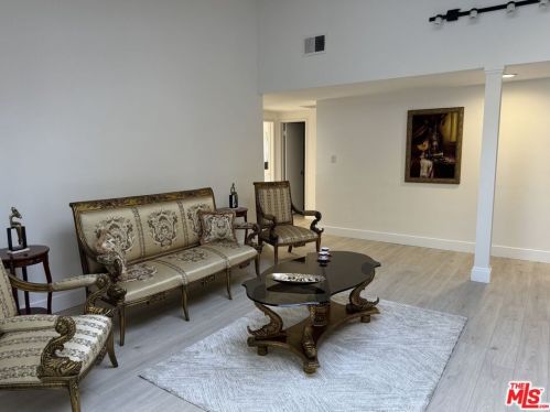 16821 Albers St, Van Nuys CA 91316-2603 exterior