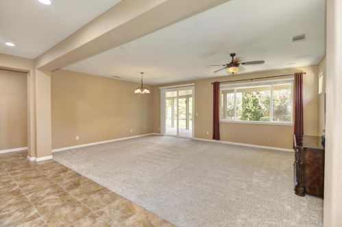 9860 Westminster Way, Elk Grove CA  95757-5124 exterior